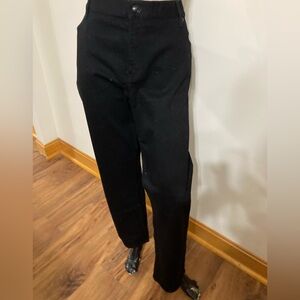 Classic Black Straight-Leg Jeans
Item# TSj24